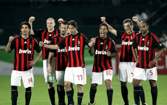 德甲第17轮激战将启！拜仁多特迎挑战，保级大战一触即发