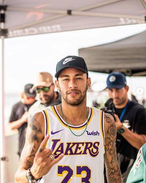 顶级电竞赛事入驻，百年船厂打造电竞“热空间”