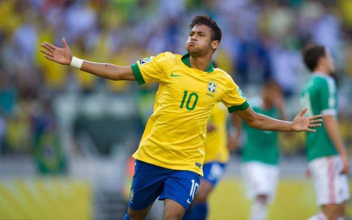 开服就炸服的《元气骑士前传》，评分为何一路狂跌？